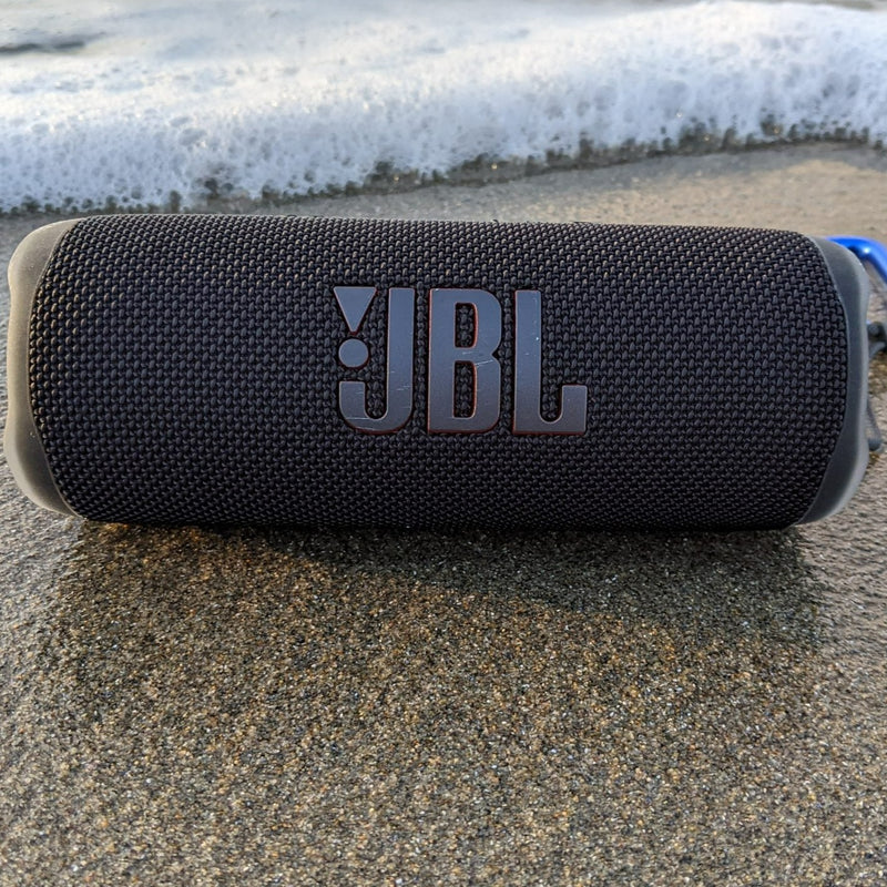 PARLANTE JBL FLIP 6 - Quedan pocas unidades.