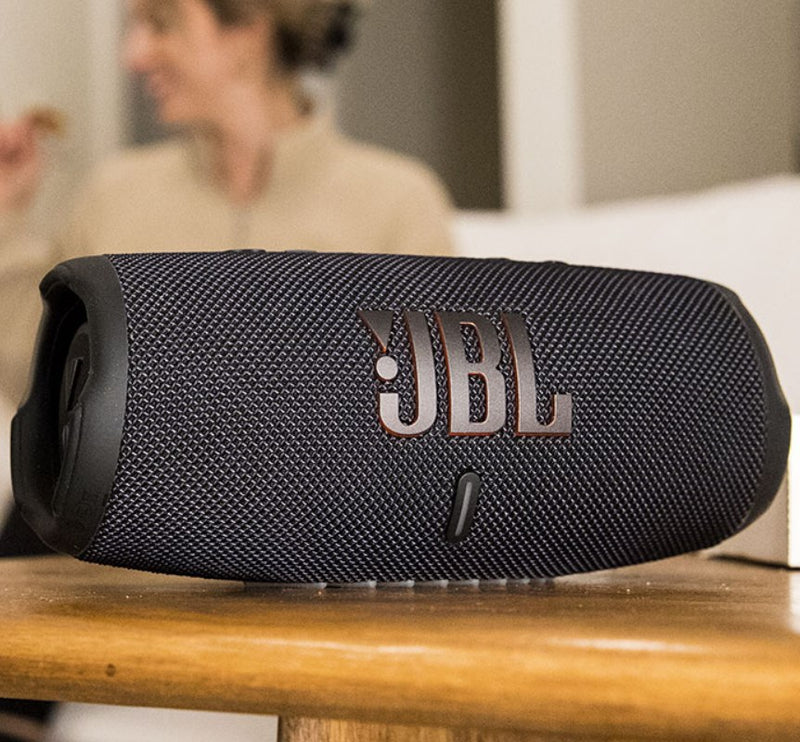 JBL Charge 5 - Quedan pocas unidades.