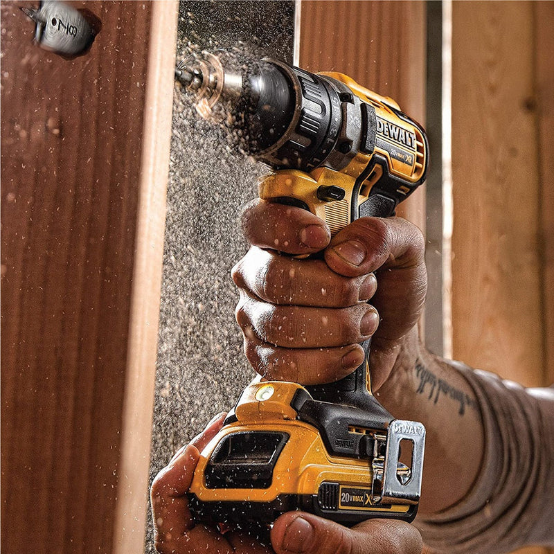 Atornillador DeWalt con Dos Baterías + Regalo: Un Kit de 178 Herramientas ROBUST [¡SÓLO QUEDAN 13 UNIDADES!]